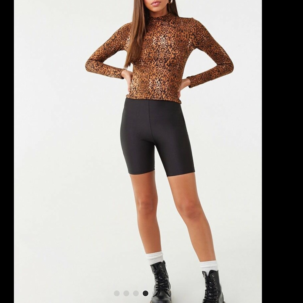 Leopard print Top - Picture 4 of 6